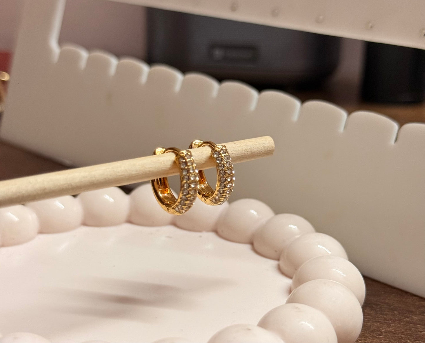 Serene hoops