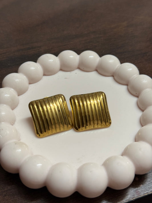 Halo studs