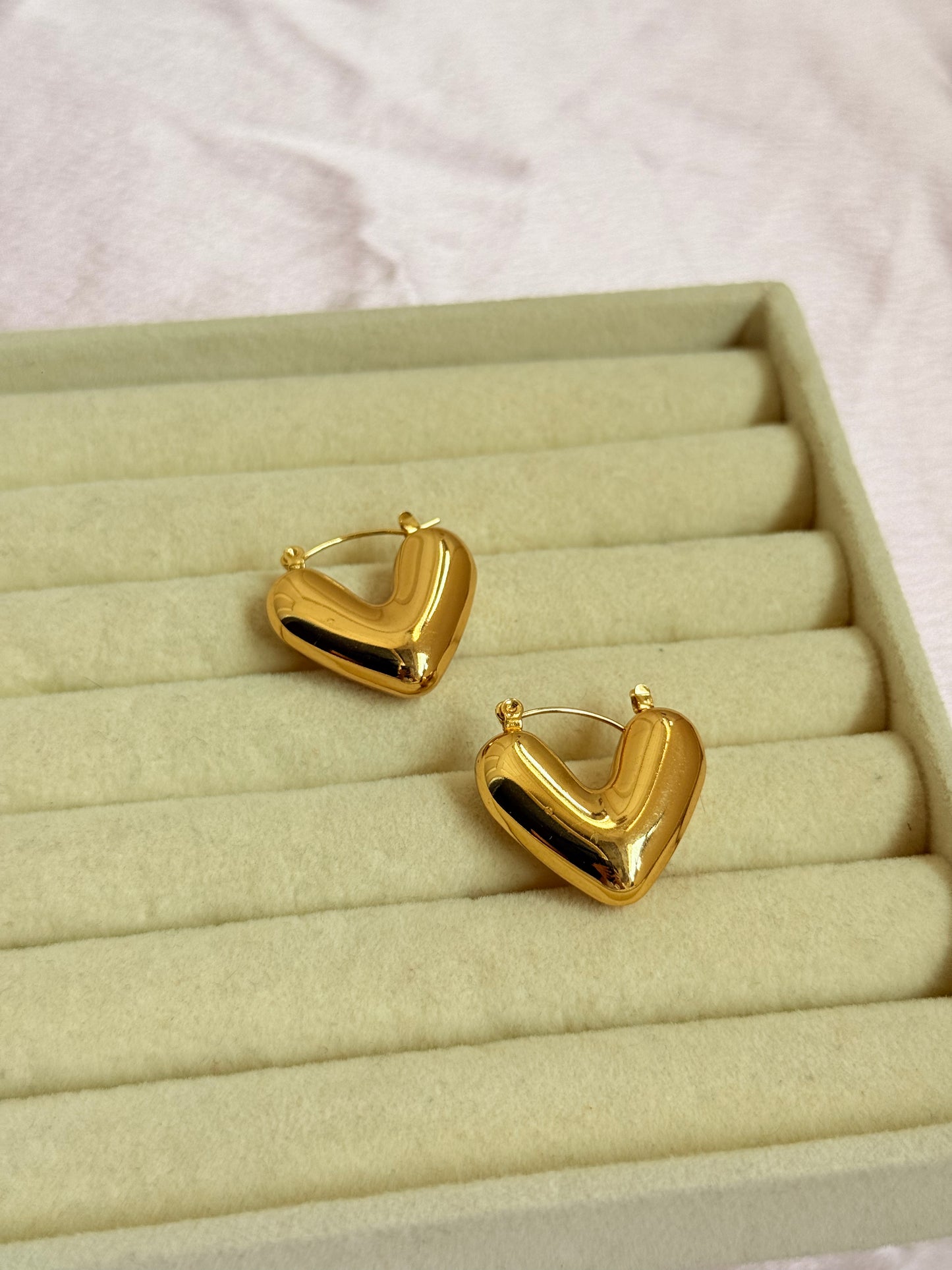 Chunky heart hoops