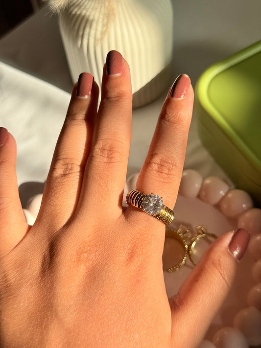 Golden ripple solitaire