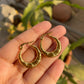 Wave round hoops