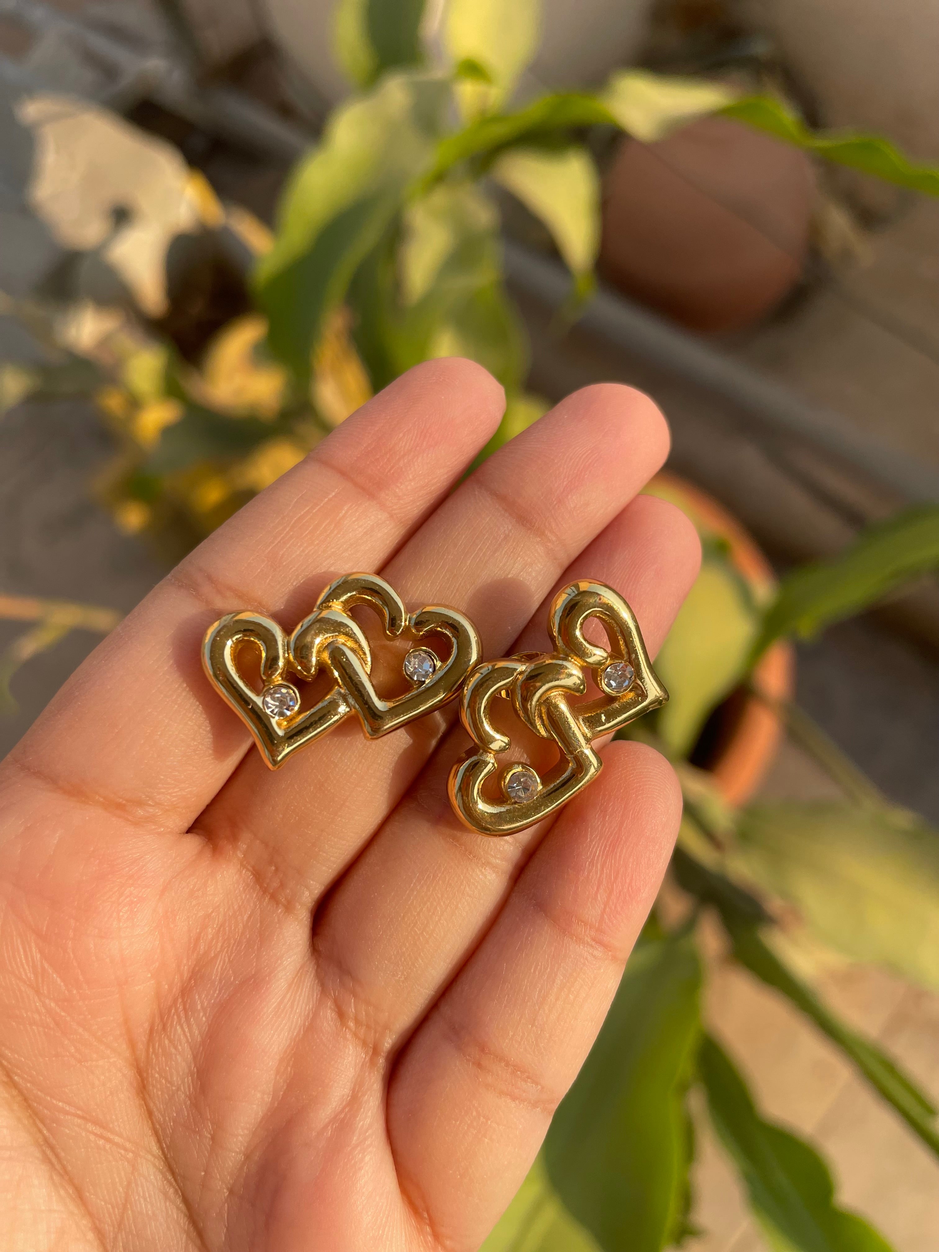 Dual heart studs