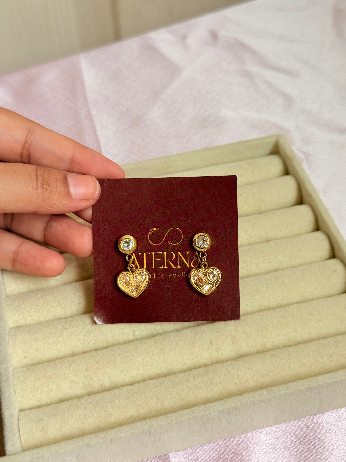 Bella heart earrings