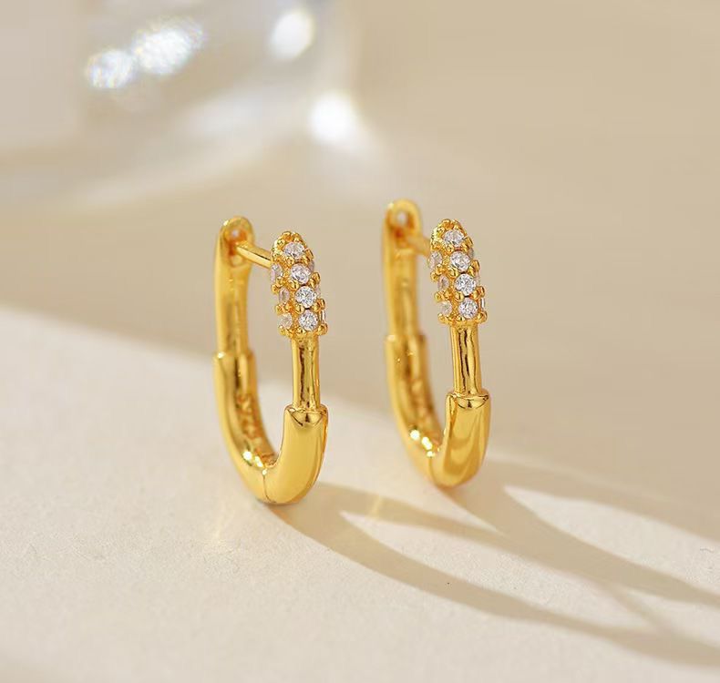 Celeste hoops