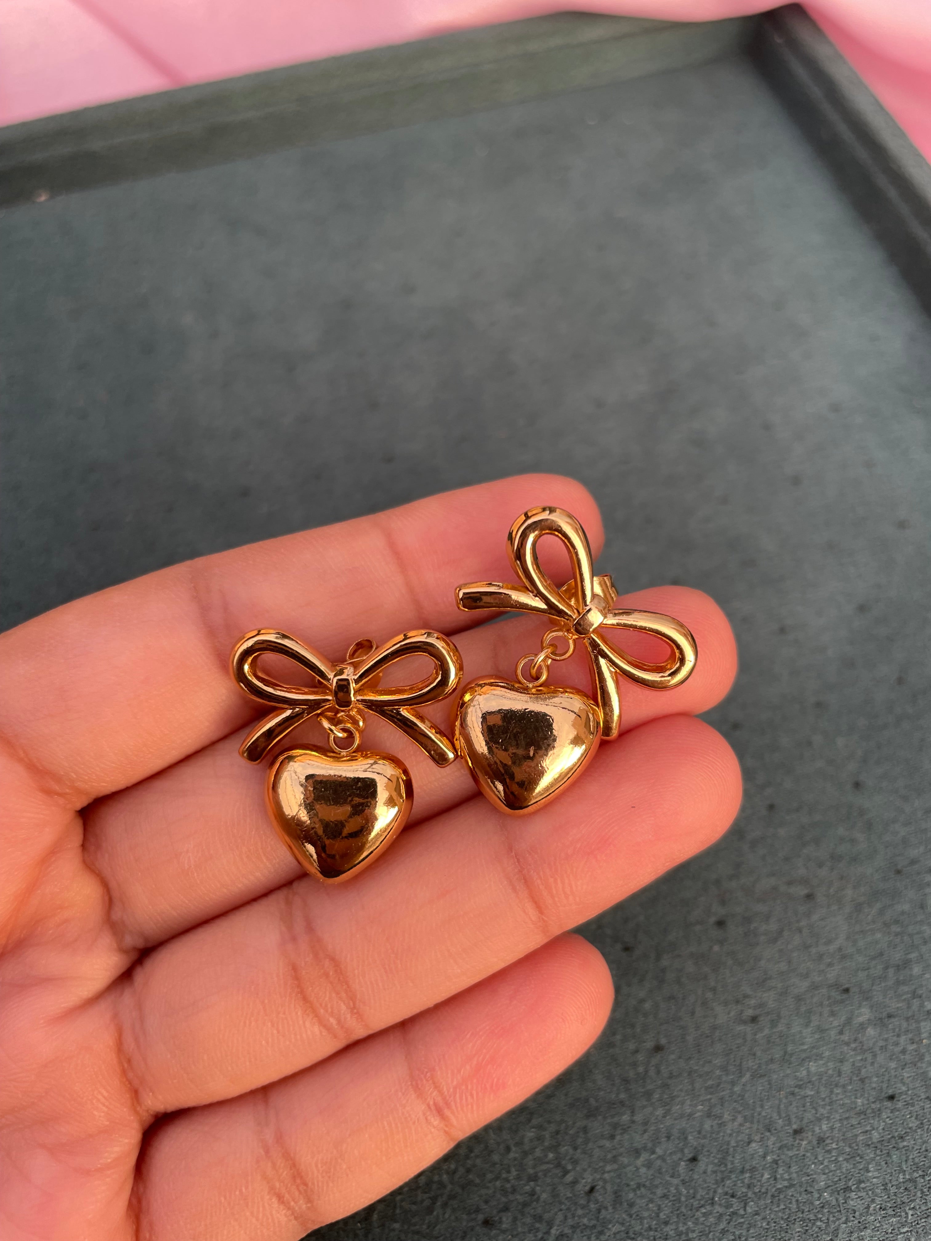 Amelia earrings