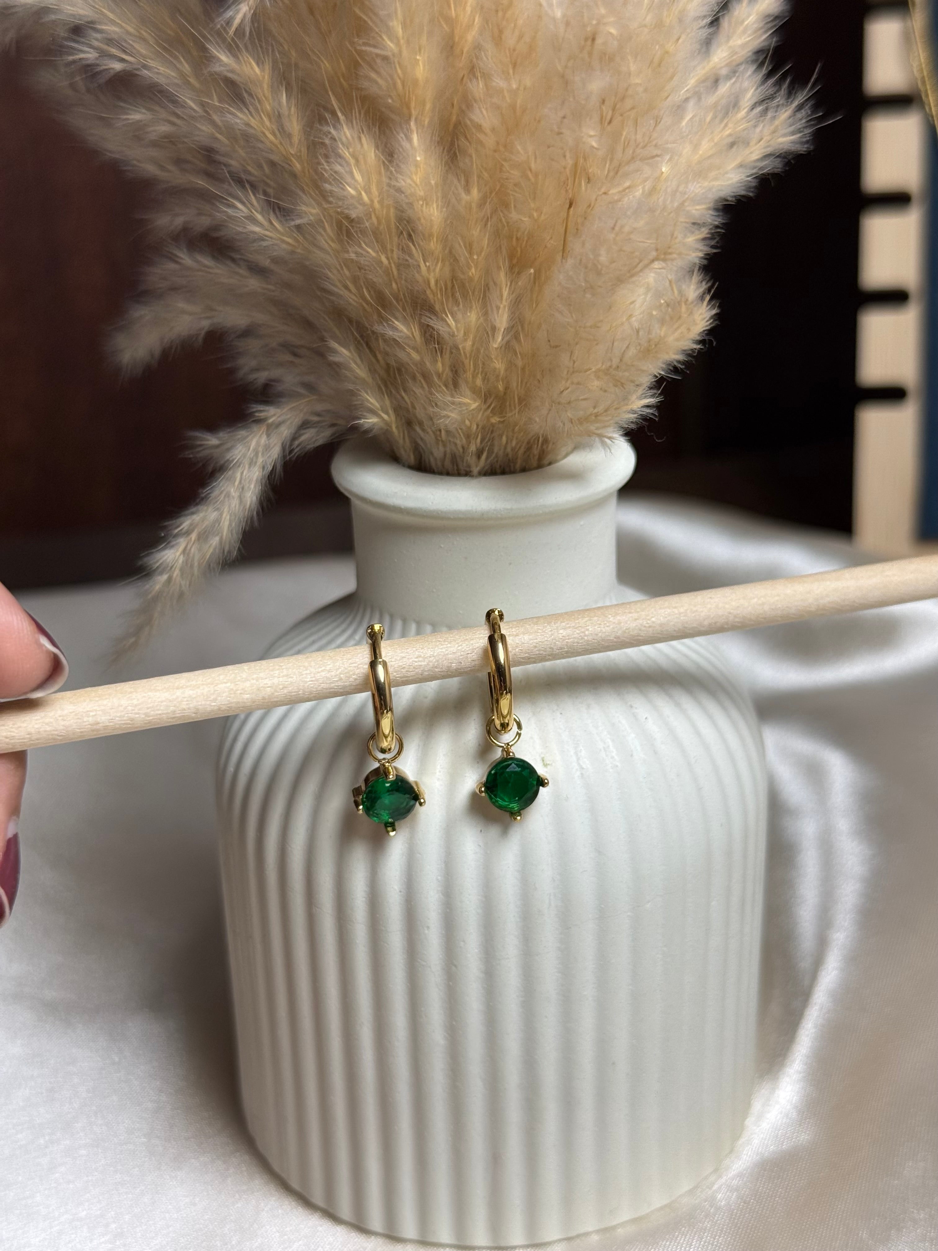 Eme drop earring