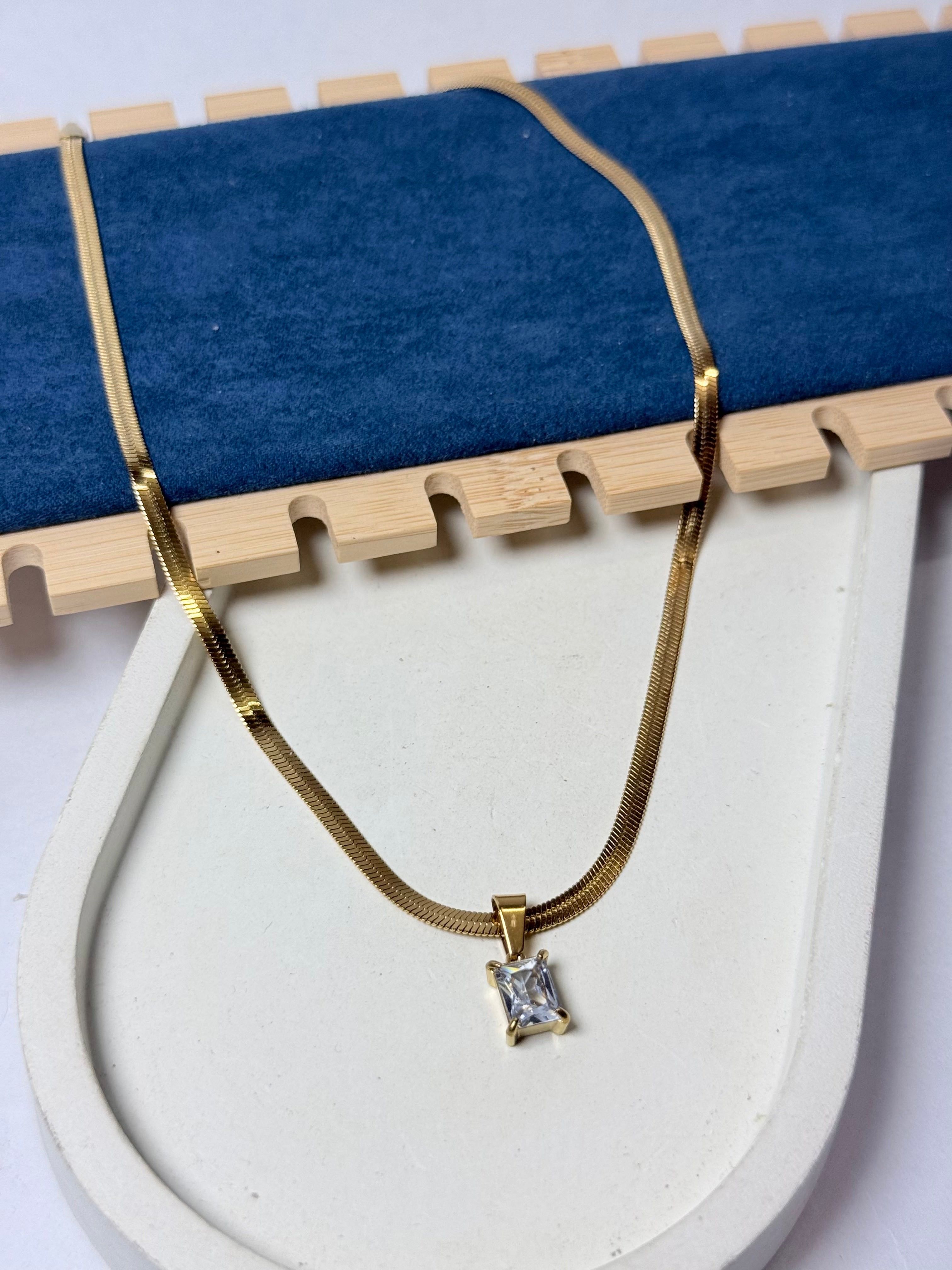Clara Chain
