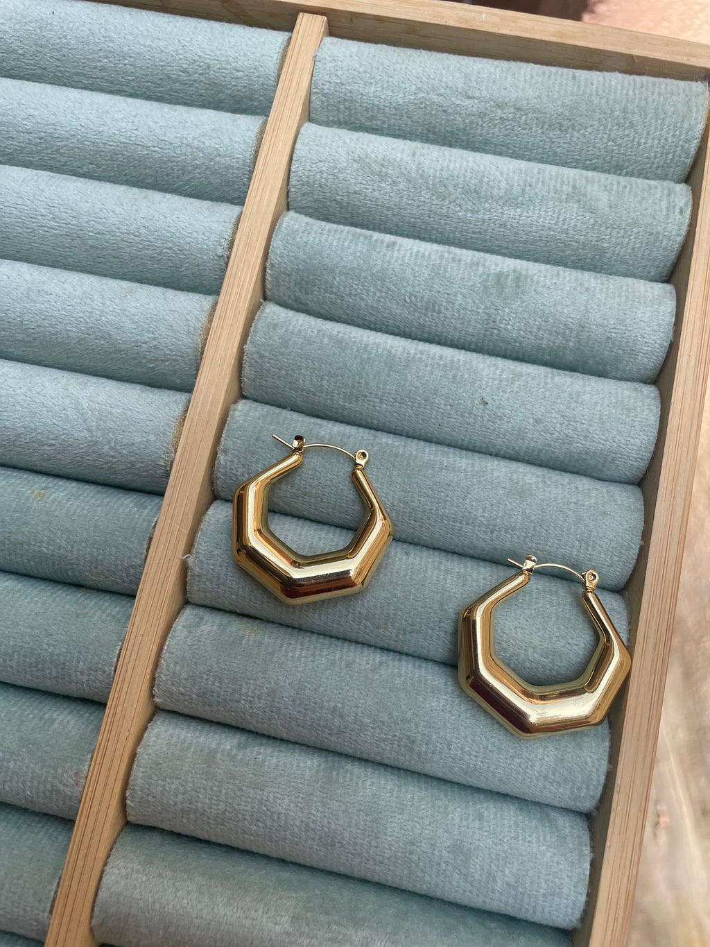 Hexagon hoops