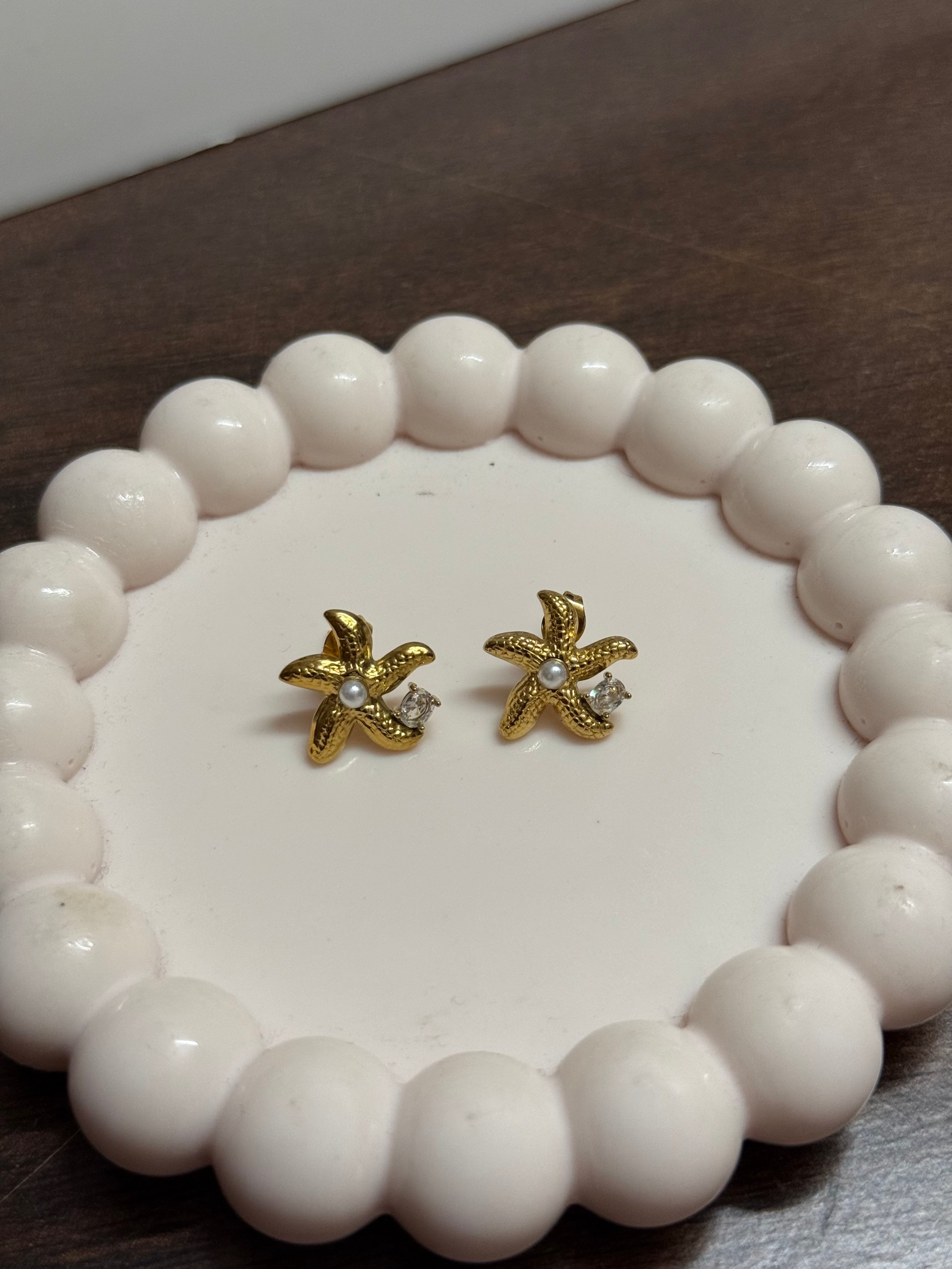 Star studd earrings