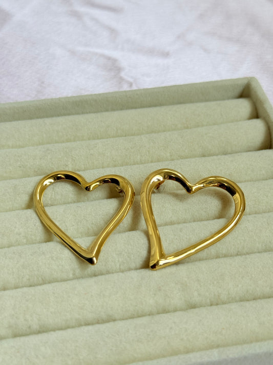 Chunky heart earrings