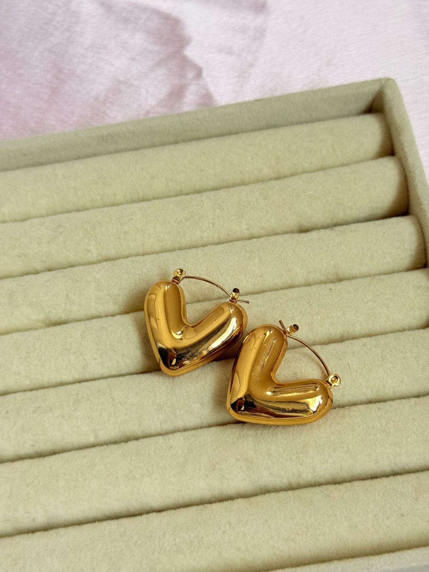 Chunky heart hoops