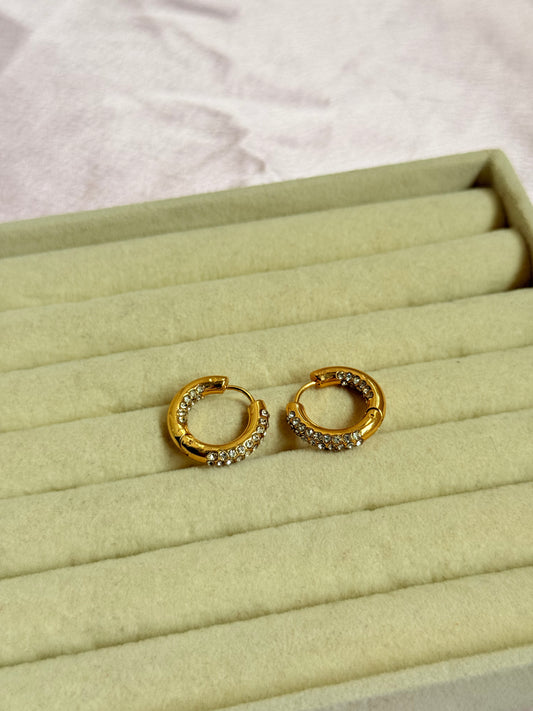 Dainty circle hoops