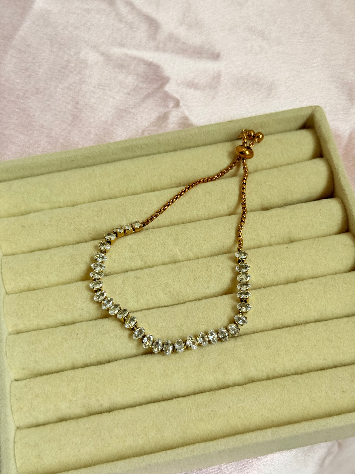 Drop tennis bracelet