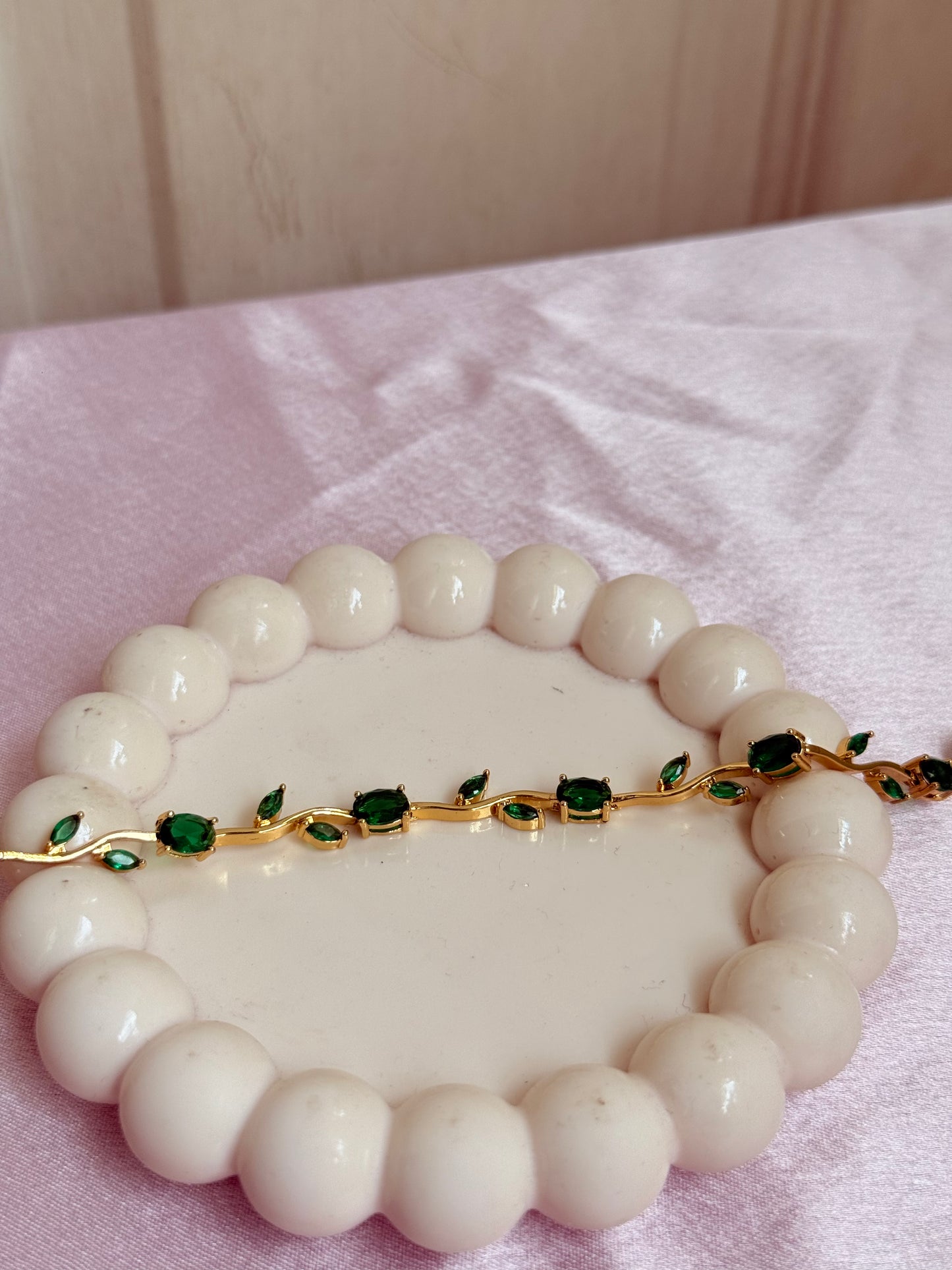 Green tulip bracelet