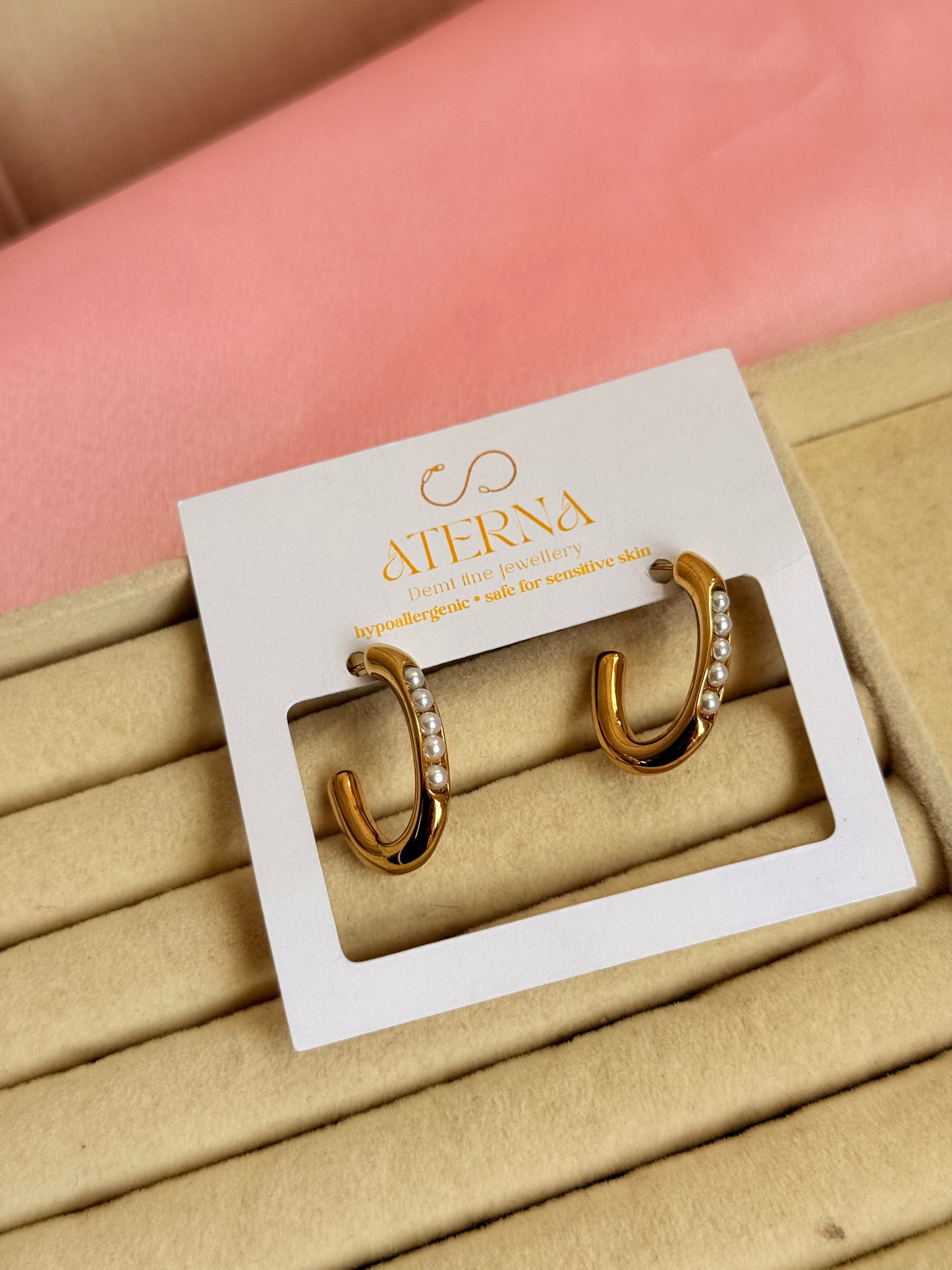 Luna Pearl Hoops