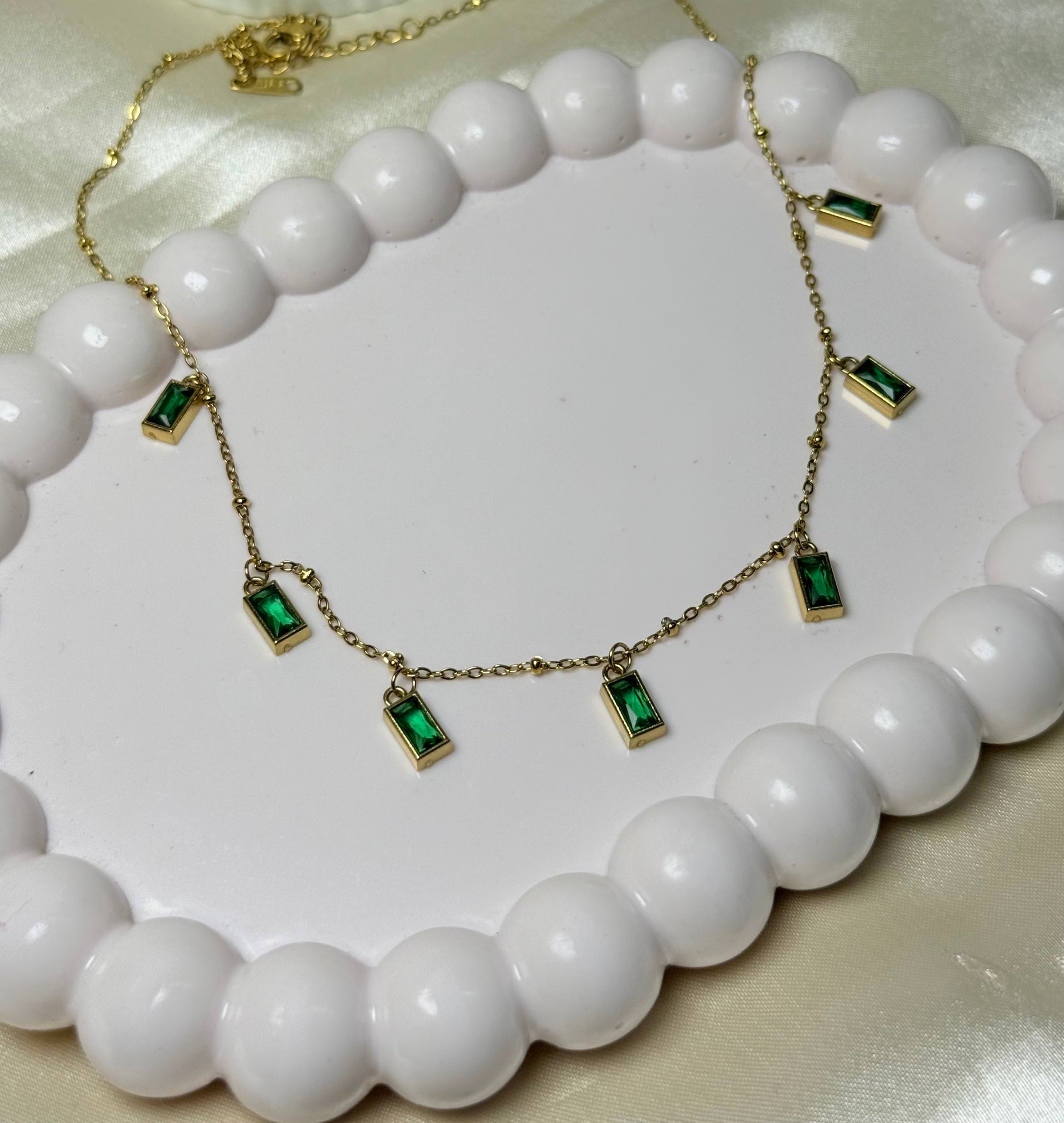 Emerald rounded anti tarnish necklace lightweight everyday jewelry